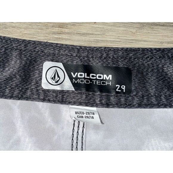 Volcom Mod Tech Mens Sz 29 Stretch BoardShorts Swim Trunks Black Pattern - Picture 2 of 8